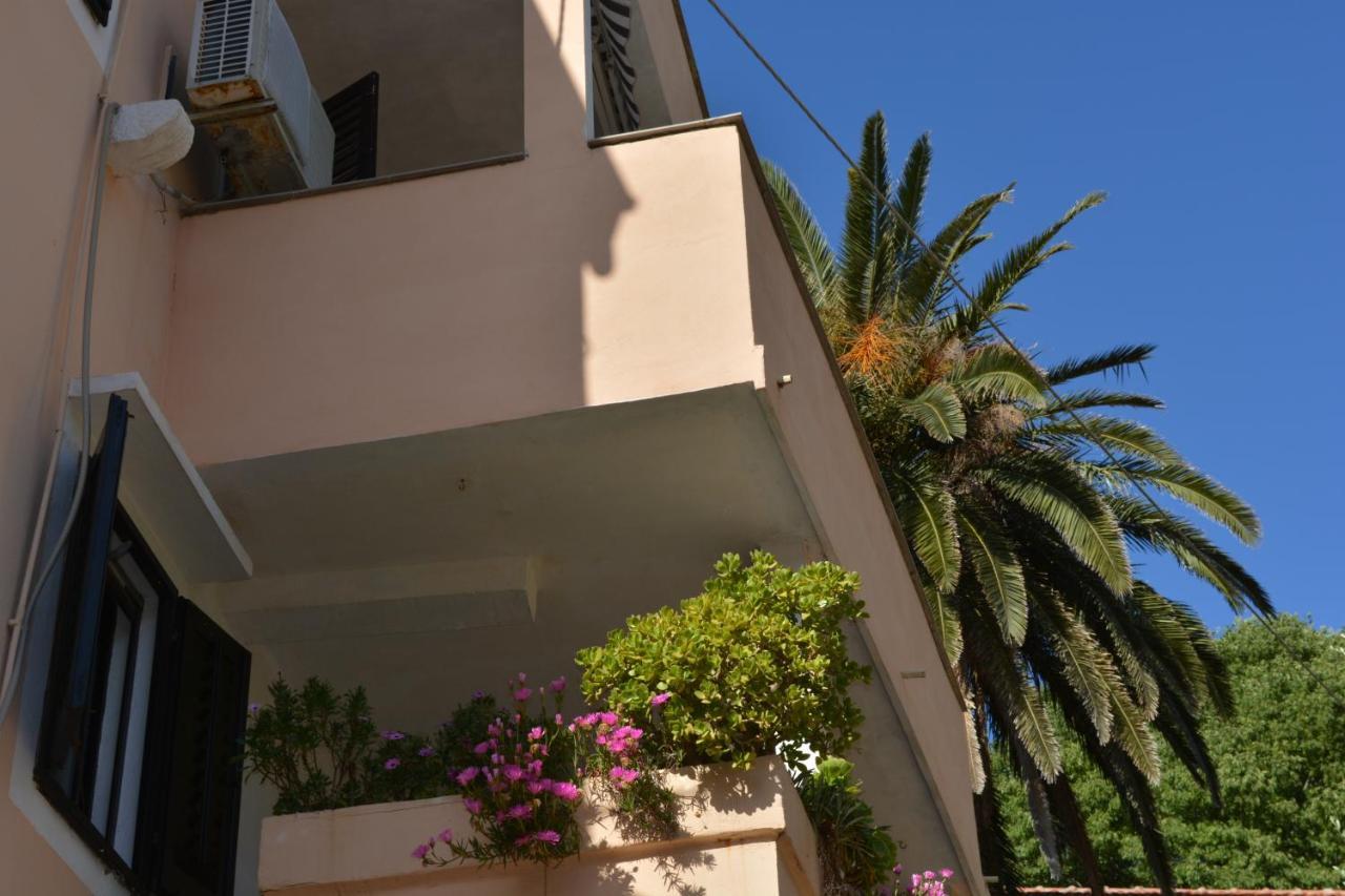 Apartment Bakarić Veli Losinj Bagian luar foto