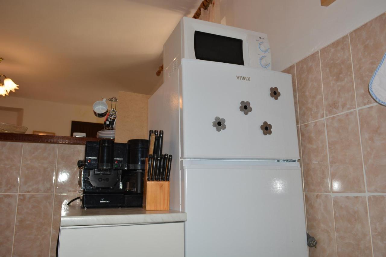 Apartment Bakarić Veli Losinj Bagian luar foto