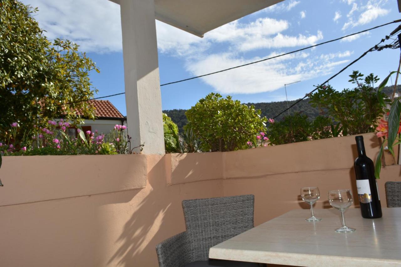 Apartment Bakarić Veli Losinj Bagian luar foto