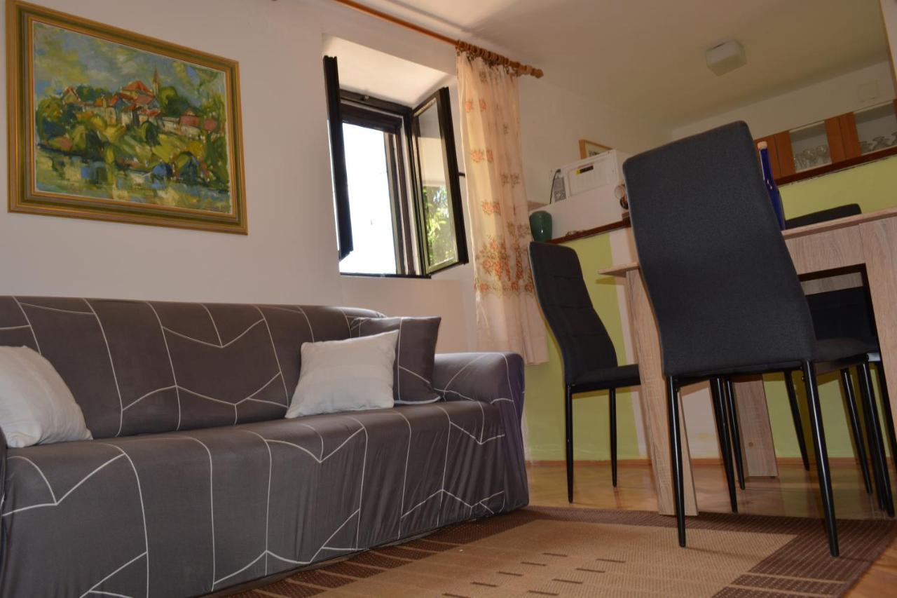 Apartment Bakarić Veli Losinj Bagian luar foto