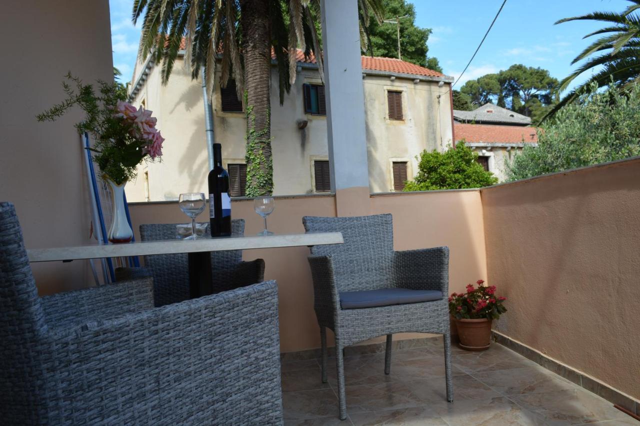Apartment Bakarić Veli Losinj Bagian luar foto