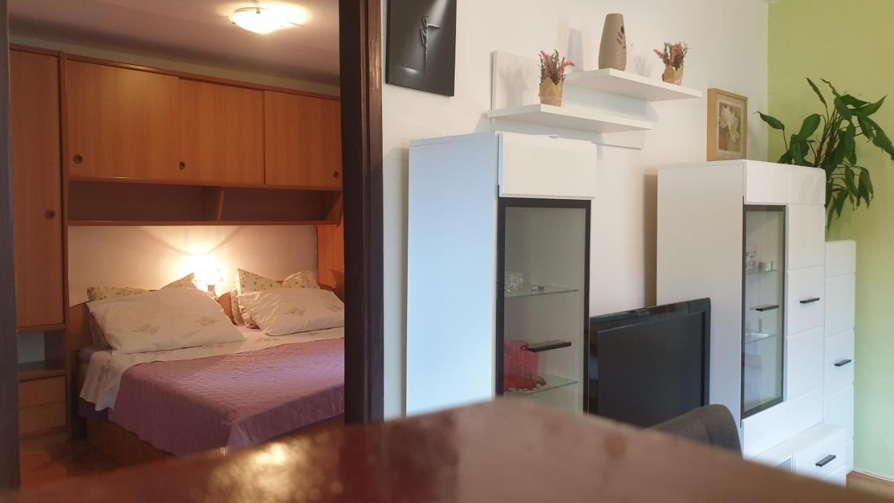 Apartment Bakarić Veli Losinj Bagian luar foto